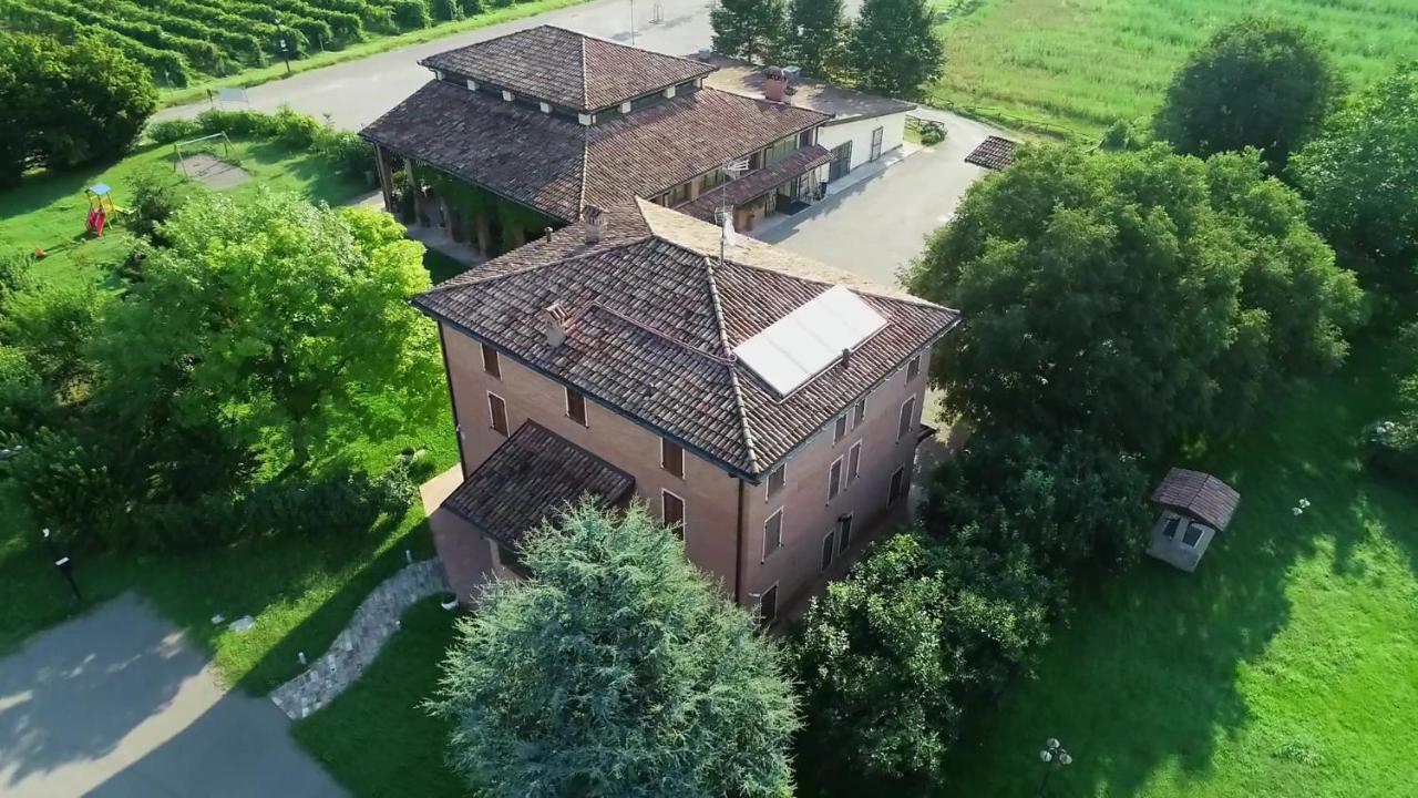 Albergo Da Ca' Vecia Spilamberto エクステリア 写真
